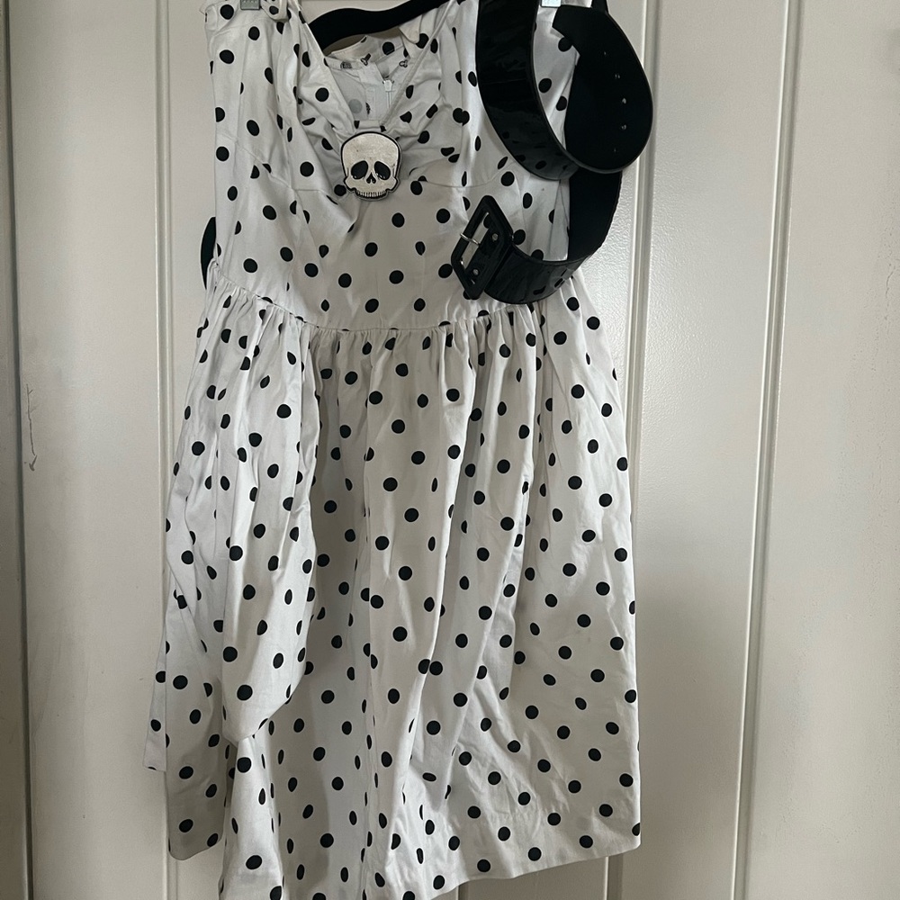 Deadly Dames original white with polka dot dress. Size XL
